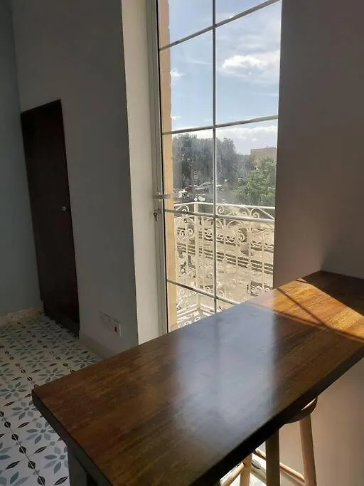 Studio Suite Near Valletta Il-Furjana 0*,